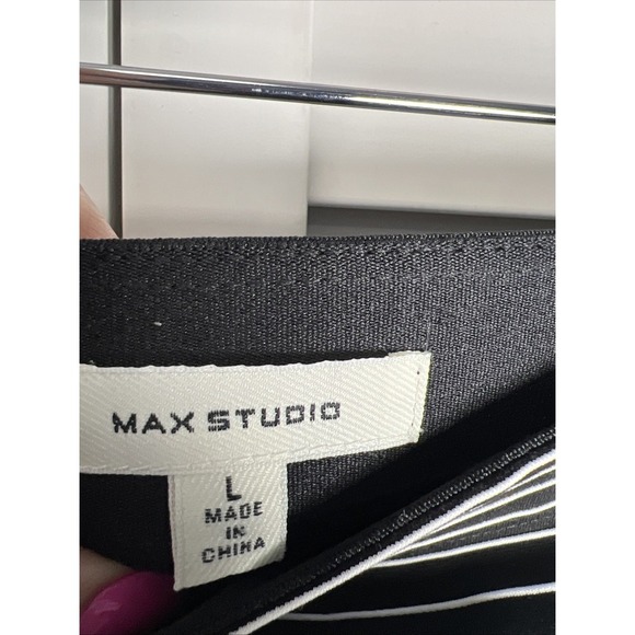 Max Studio Striped Pull On Stretch Pencil Skirt Size Large Black & White - Picture 2 of 6